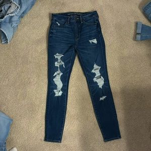 BRAND NEW American eagle jeans!!